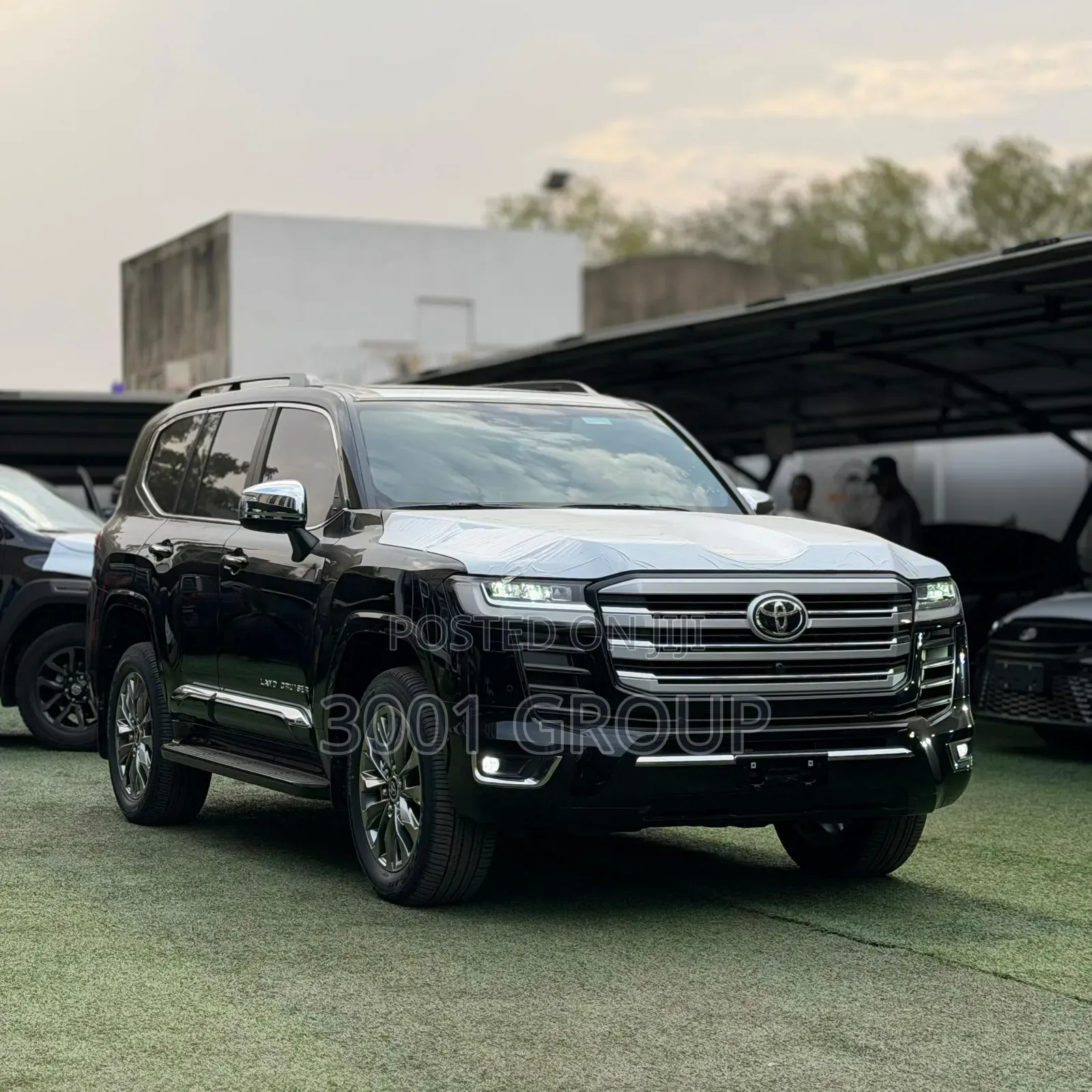 New Toyota Land Cruiser LC300 2025 Black