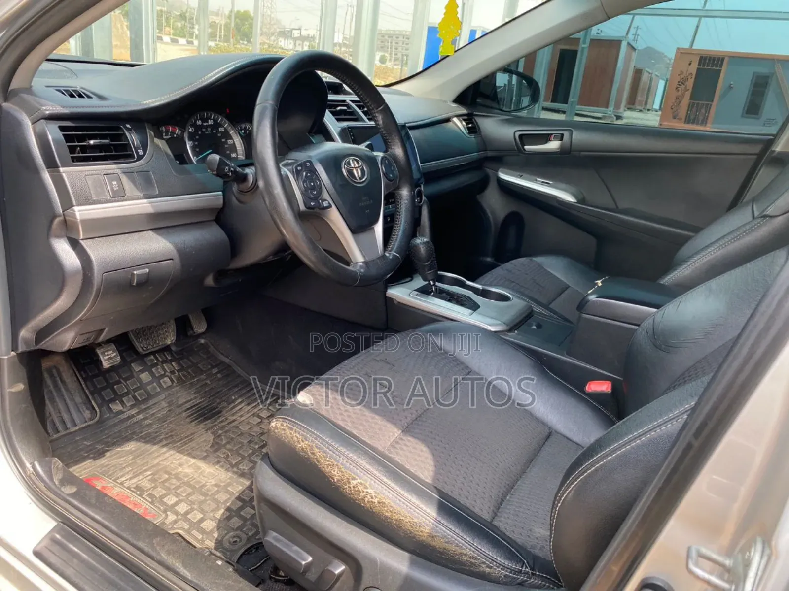 Toyota Camry 2012 Silver