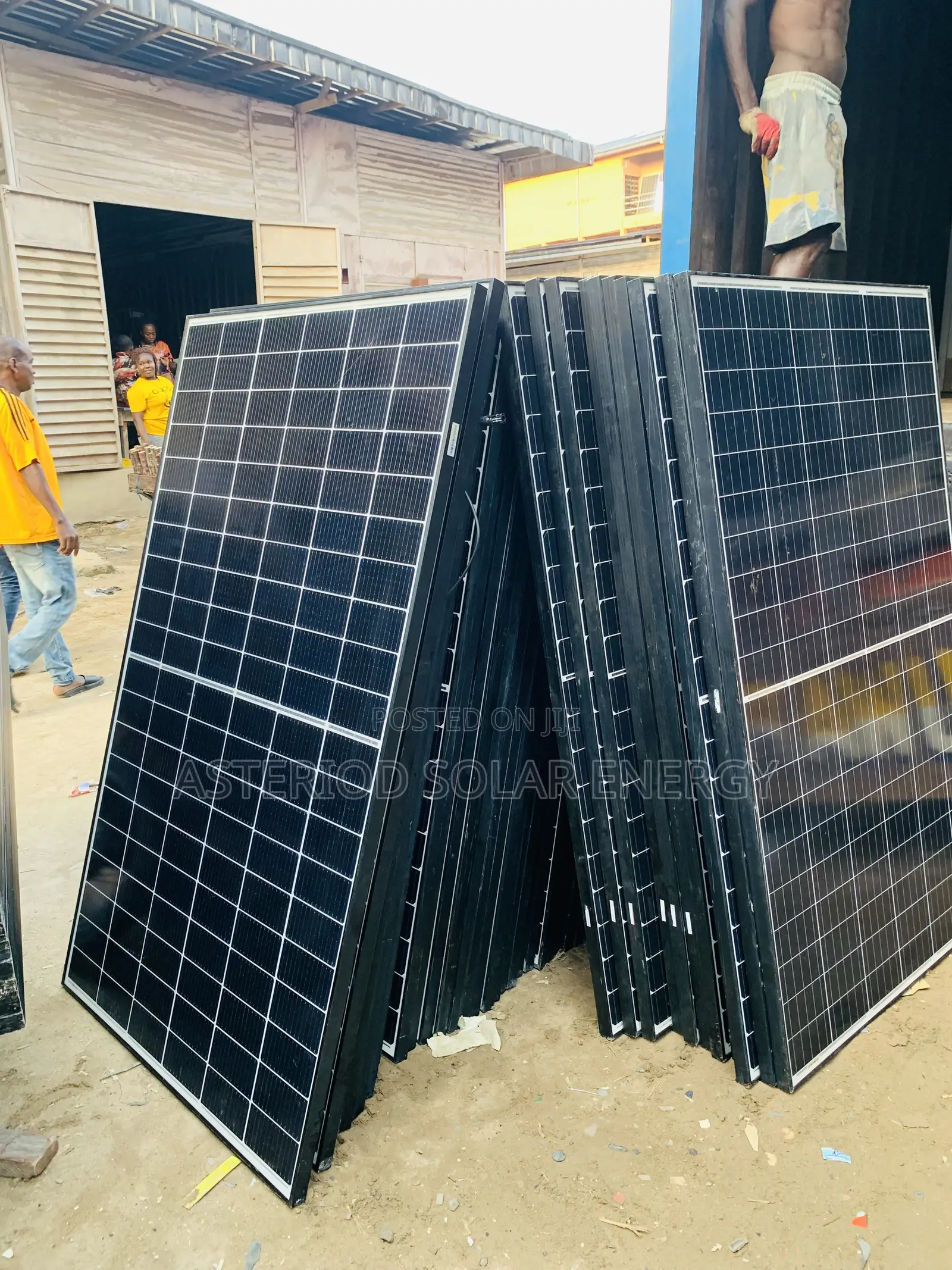 470watt Longi Black Frame Solar Panel