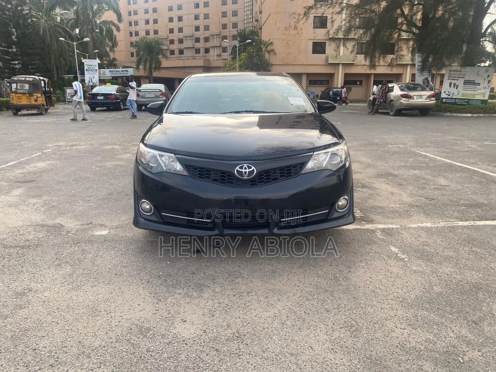 Toyota Camry SE 4dr Sedan (2.5L 4cyl 6A) 2012 Black