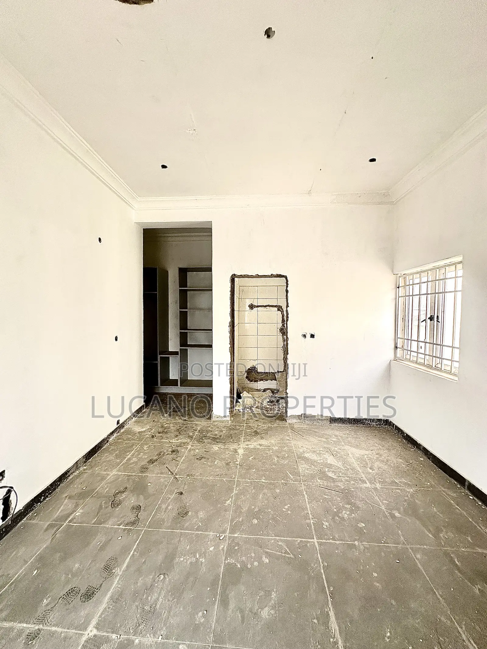 3bdrm Block of Flats in Kukwaba District, Galadimawa for sale
