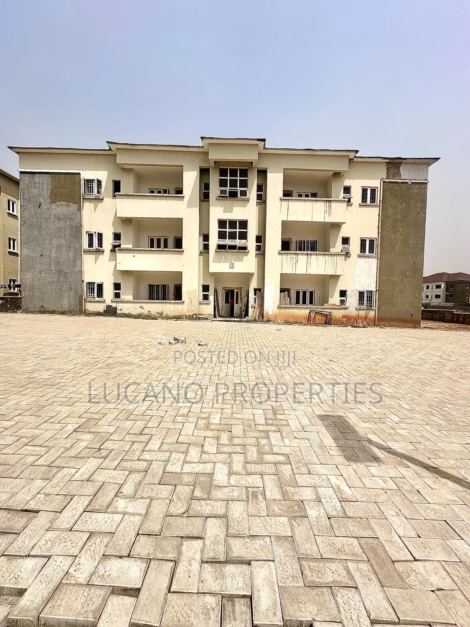 3bdrm Block of Flats in Kukwaba District, Galadimawa for sale