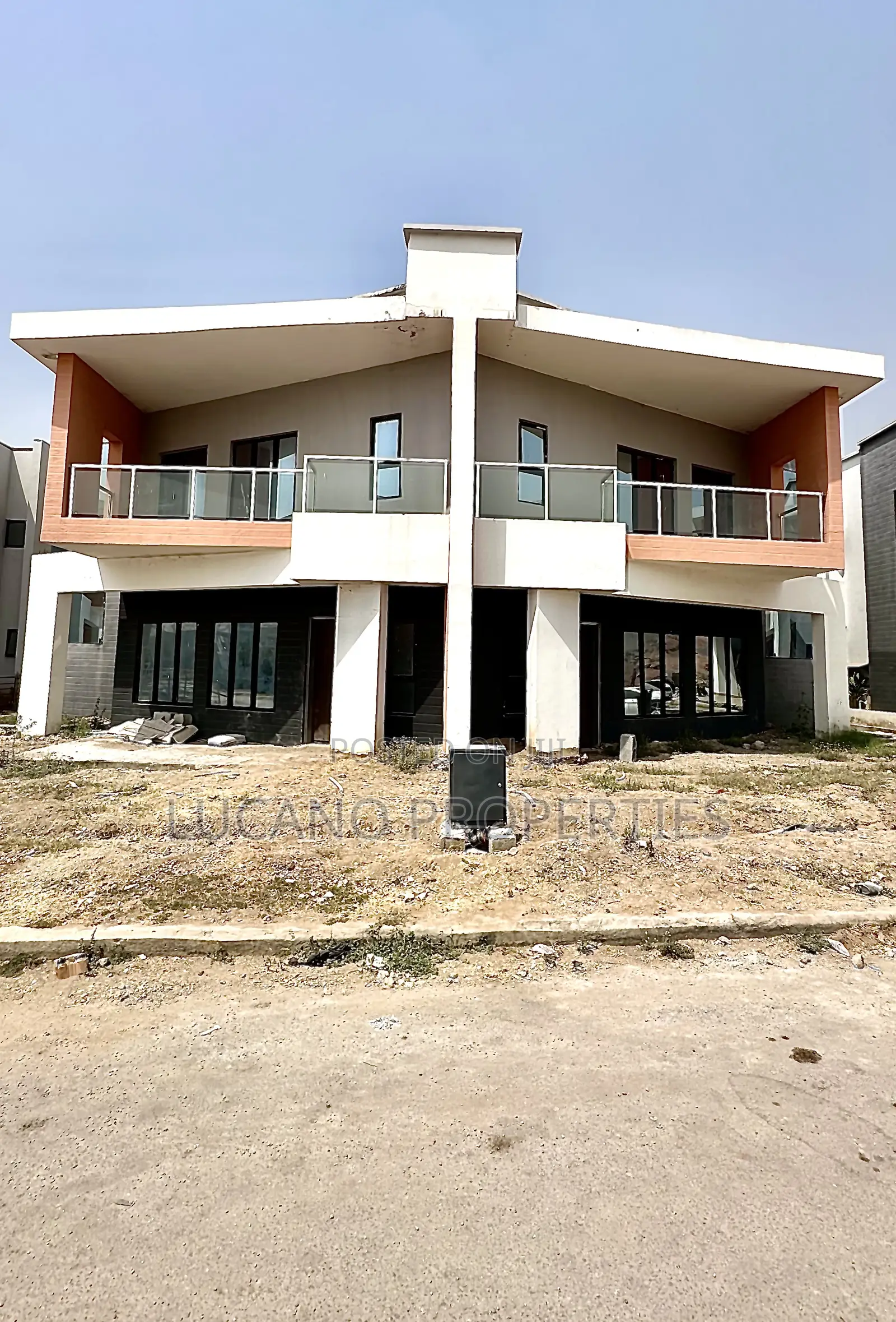 5bdrm Duplex in Kukwaba District, Galadimawa for sale