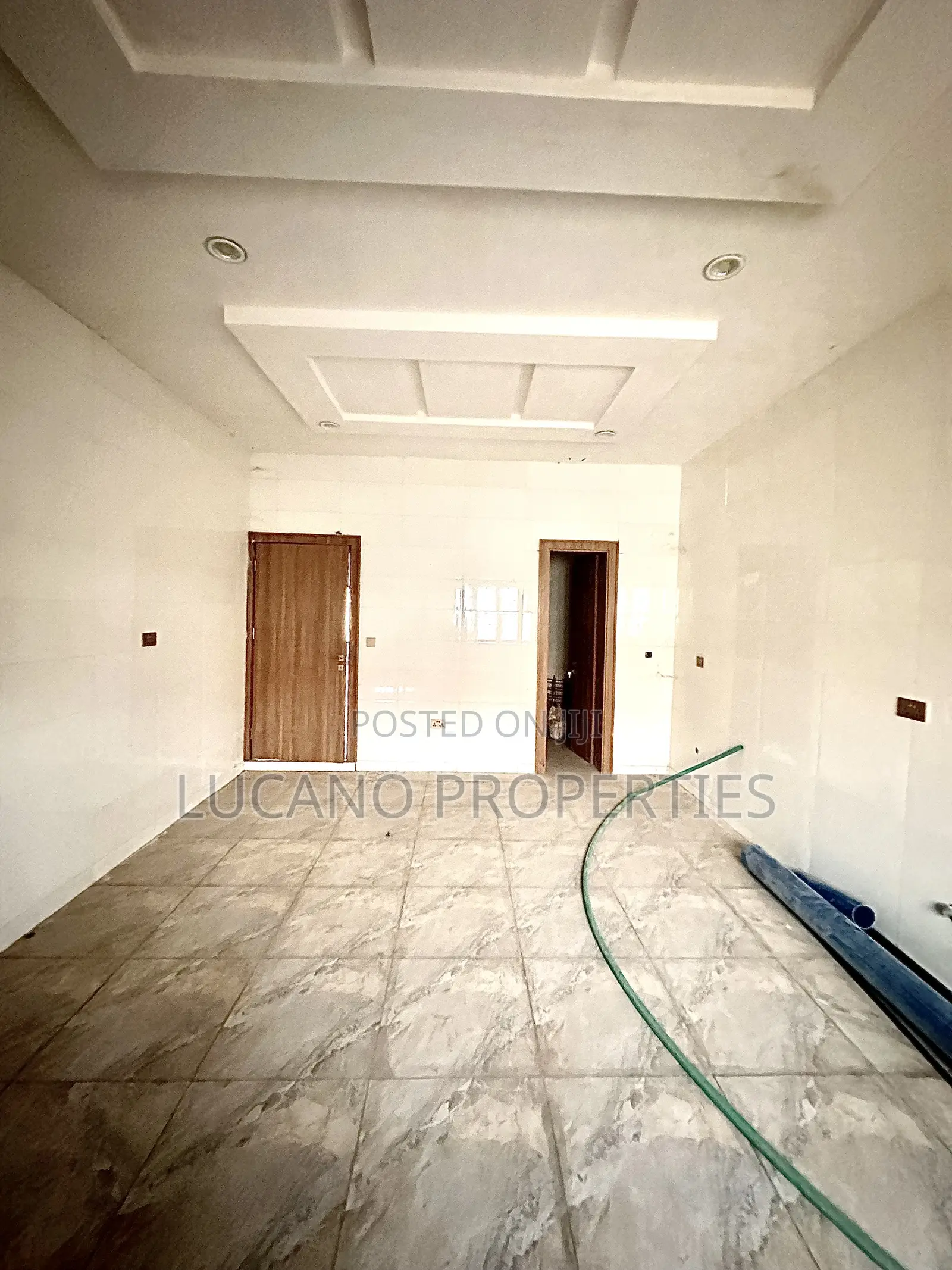 5bdrm Duplex in Kukwaba District, Galadimawa for sale