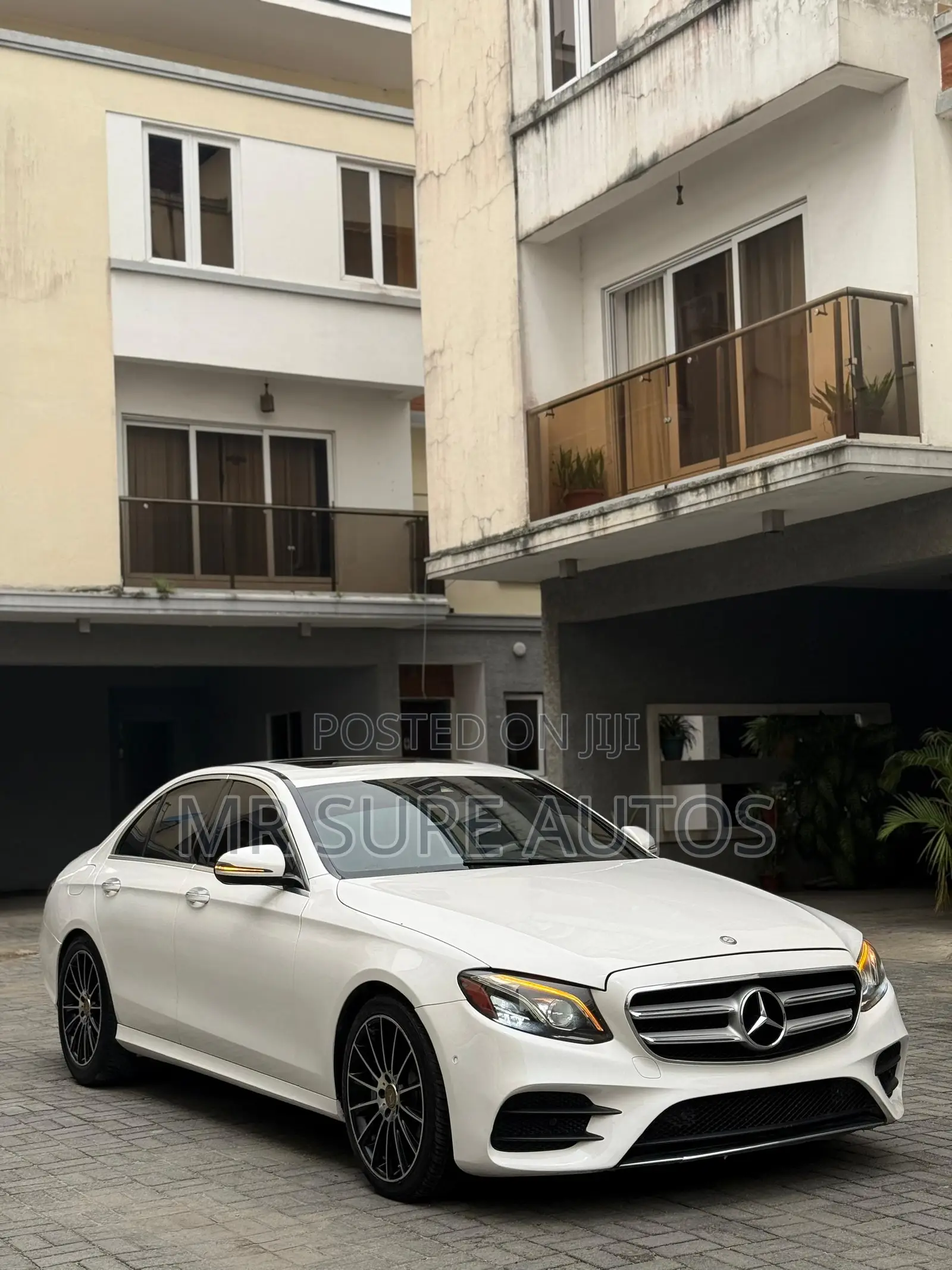 Mercedes-Benz E300 4Matic AWD Sedan (2.0L 4cyl 9A) 2017 White
