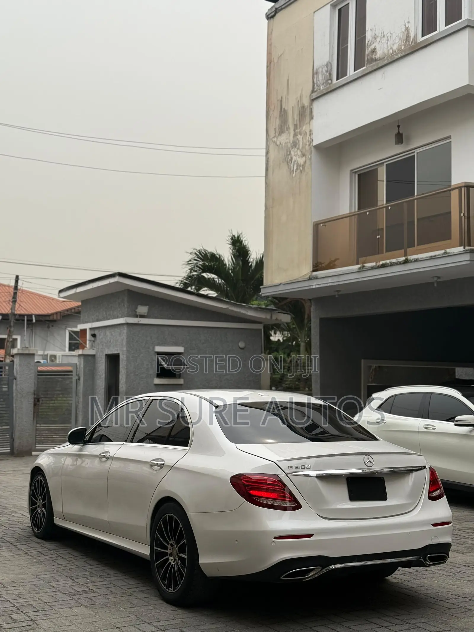 Mercedes-Benz E300 4Matic AWD Sedan (2.0L 4cyl 9A) 2017 White
