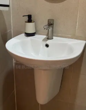 Wall Hung Basin With Pedestal