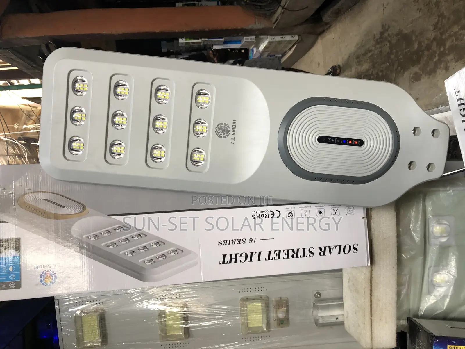 Solar Street Lights 600w With 2yrs Warranty