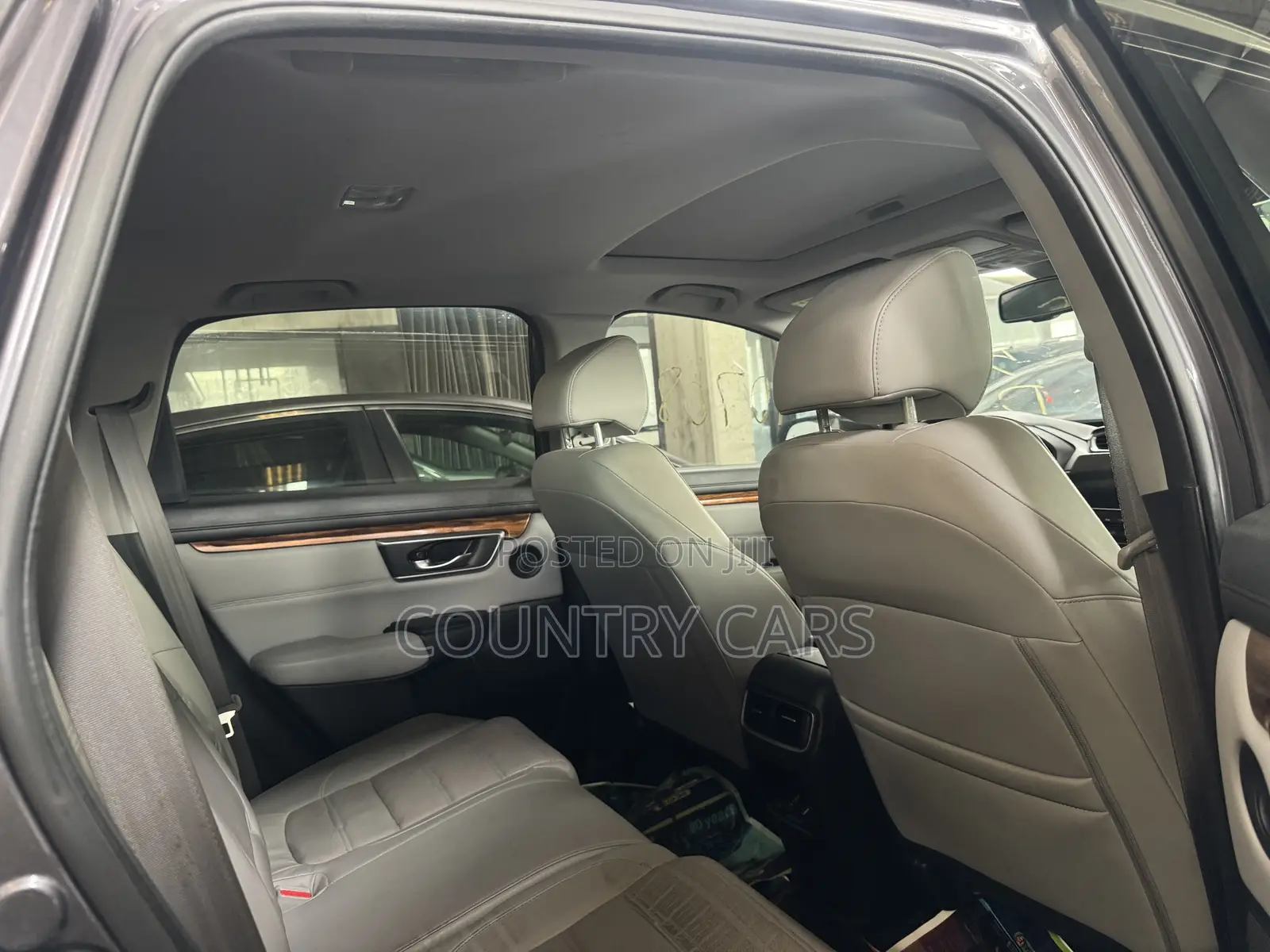 Honda CR-V Touring 4dr SUV AWD (1.5L 4cyl CVT) 2017 Gray