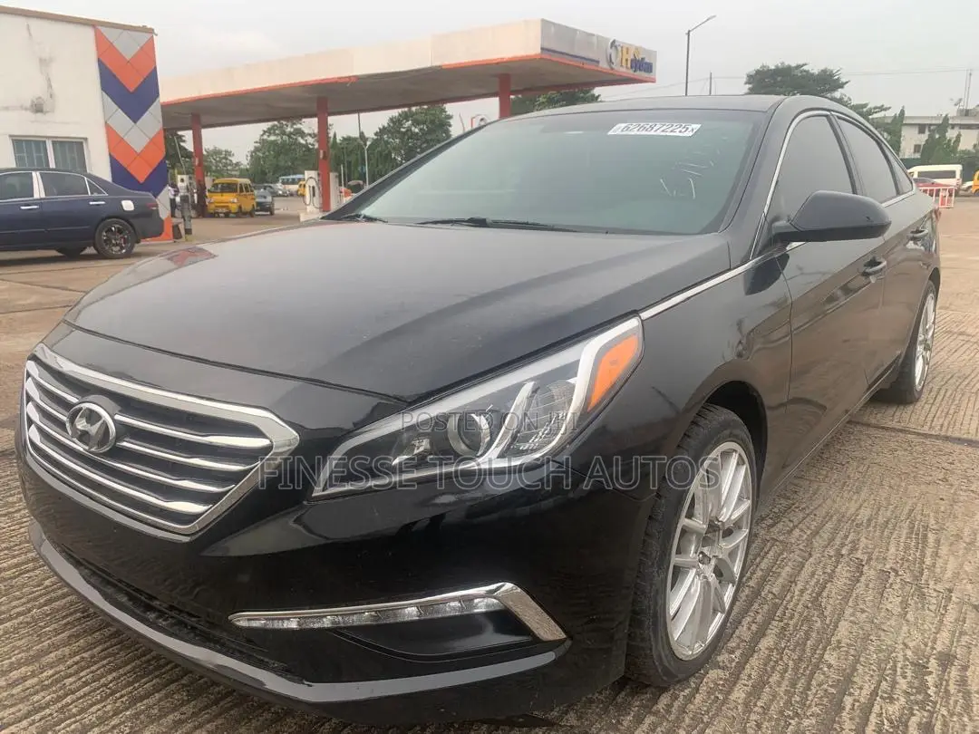 Hyundai Sonata Sport 2.0T Sedan FWD (2.0L 4cyl 6A) 2017 Black