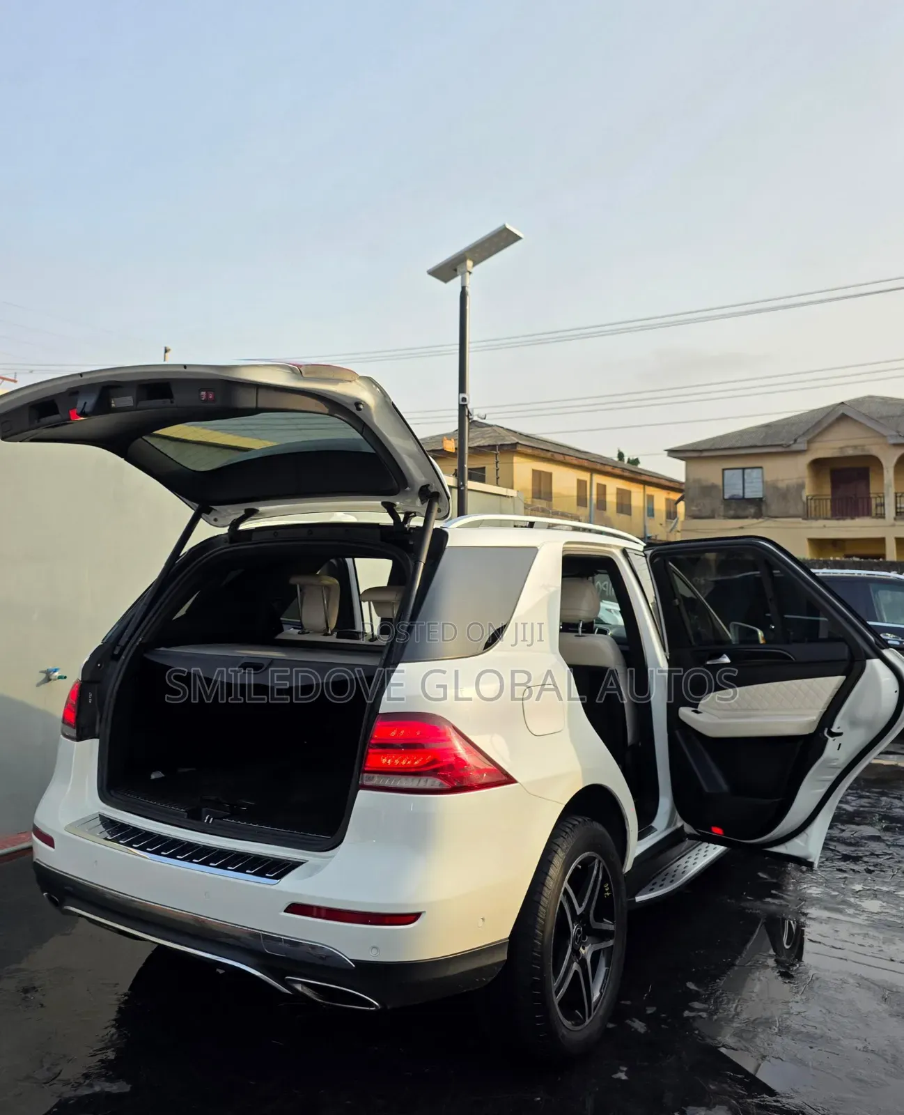 Mercedes-Benz GLE-Class GLE 550 4MATIC 2017 White