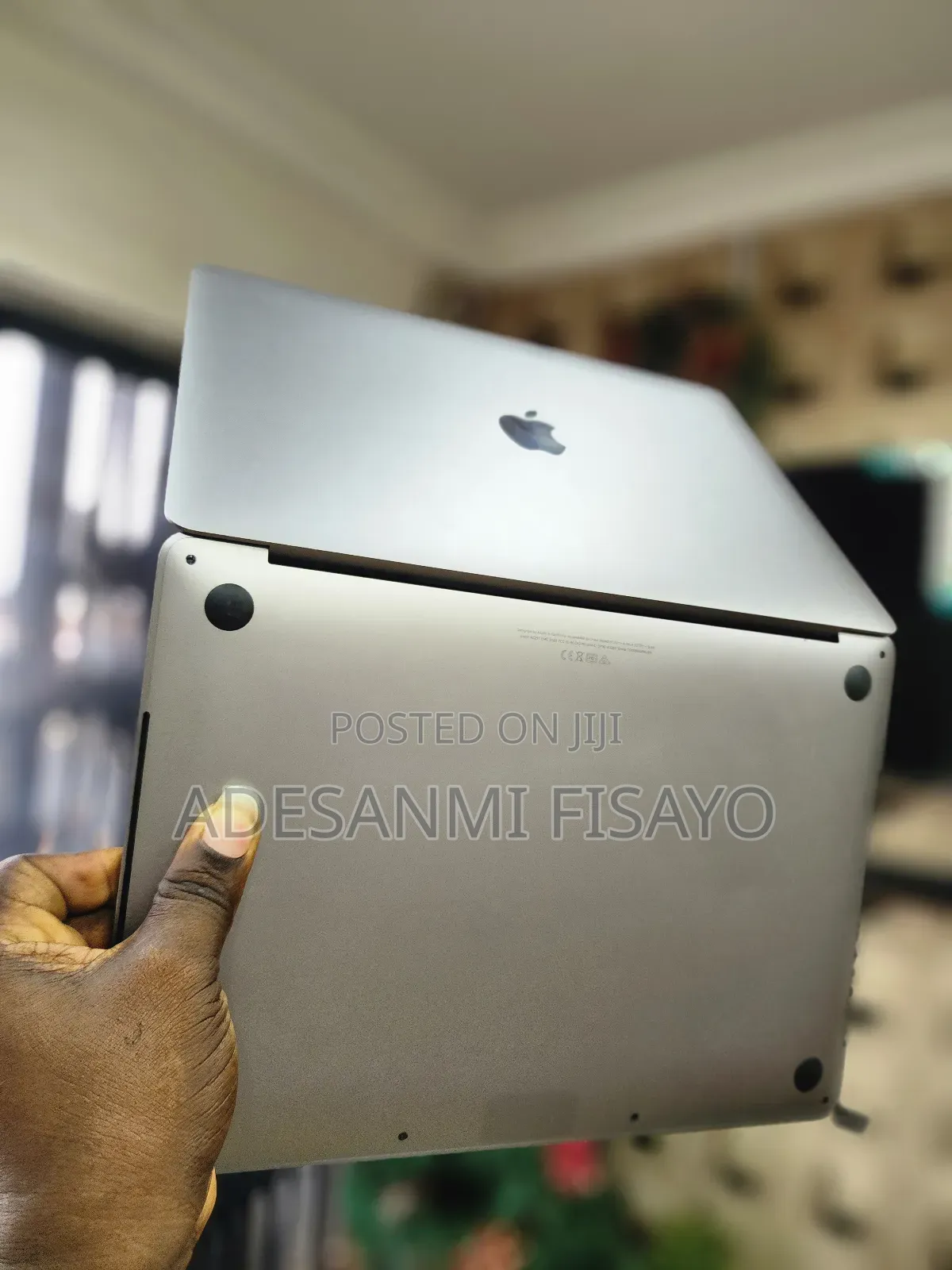 Laptop Apple MacBook Pro 2020 16GB Intel Core I7 SSD 512GB