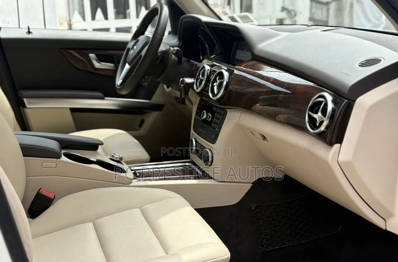 Mercedes-Benz GLK-Class 350 4MATIC 2013 White