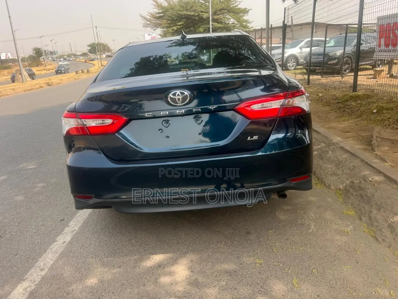 Toyota Camry LE (2.5L 4cyl 8A) 2019 Blue