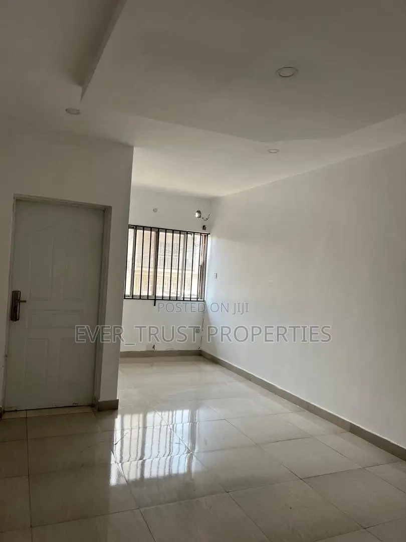 1bdrm Apartment in Anonymous_Real, Bariga / Shomolu for rent