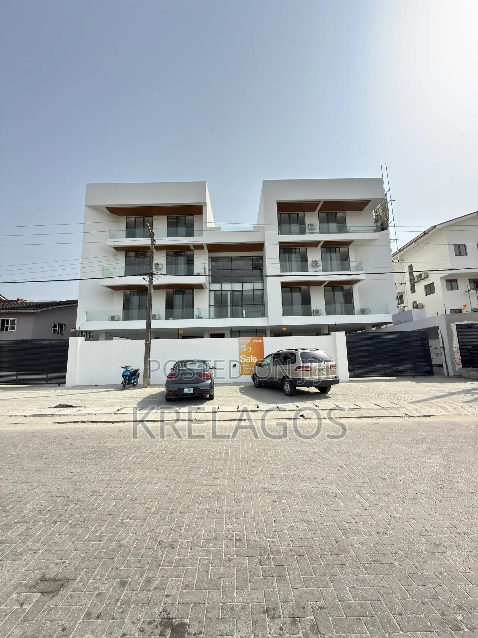 1bdrm Apartment in Lekki Phase 1 for sale