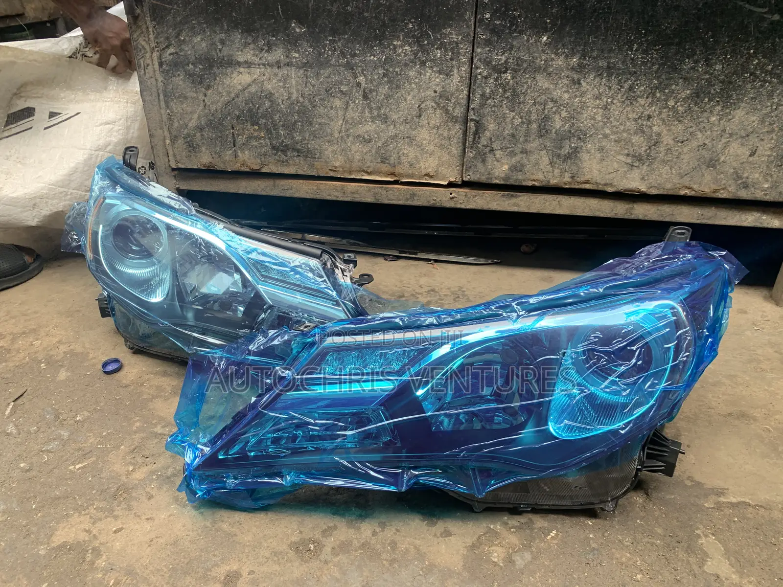Headlight For Toyota Rav4 2014