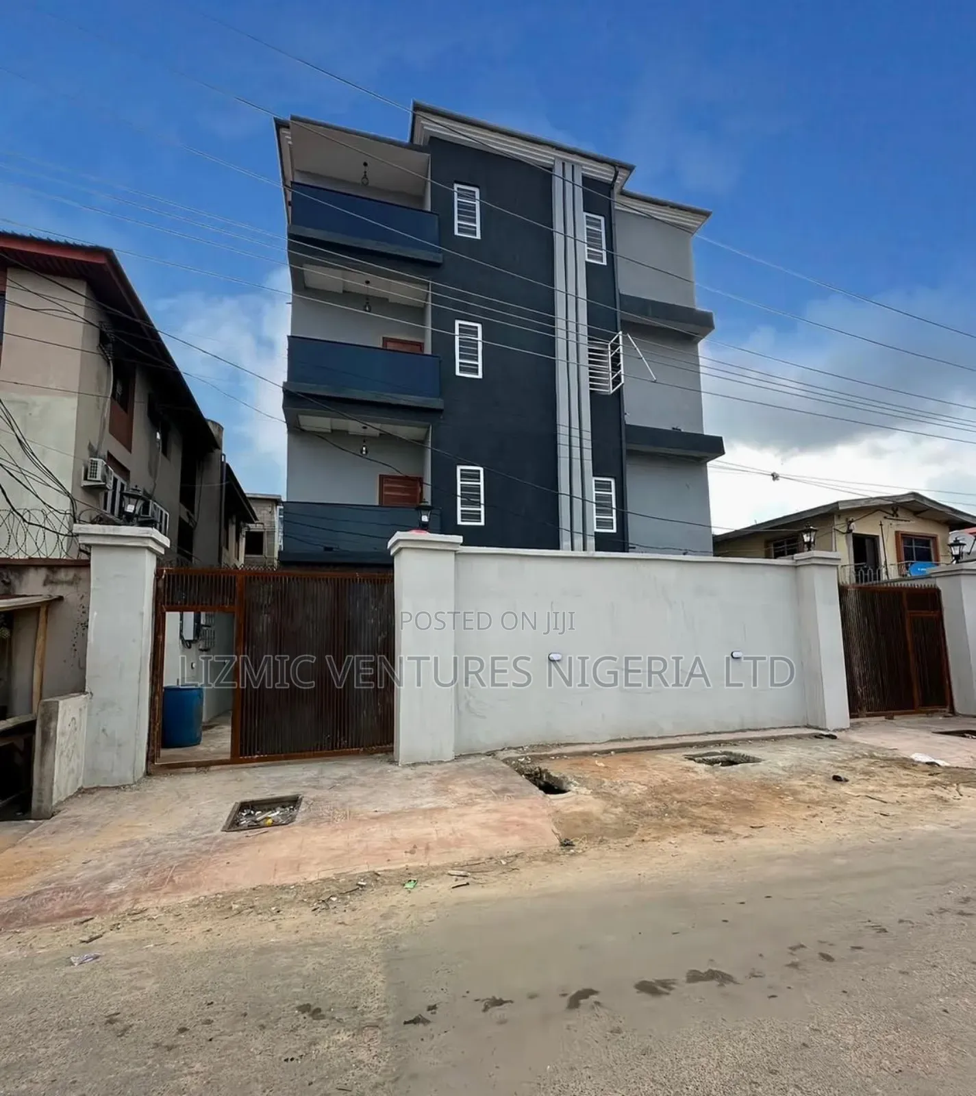 Furnished 2bdrm Apartment in Awolowo for sale