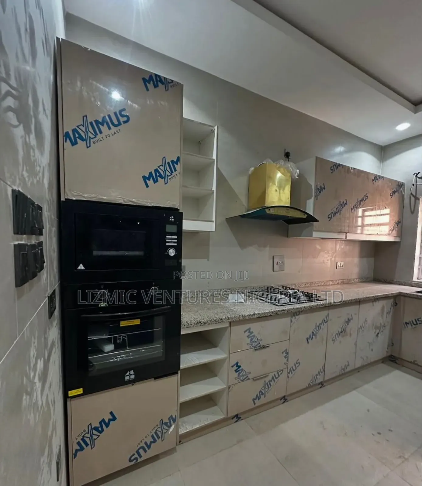Furnished 2bdrm Apartment in Awolowo for sale