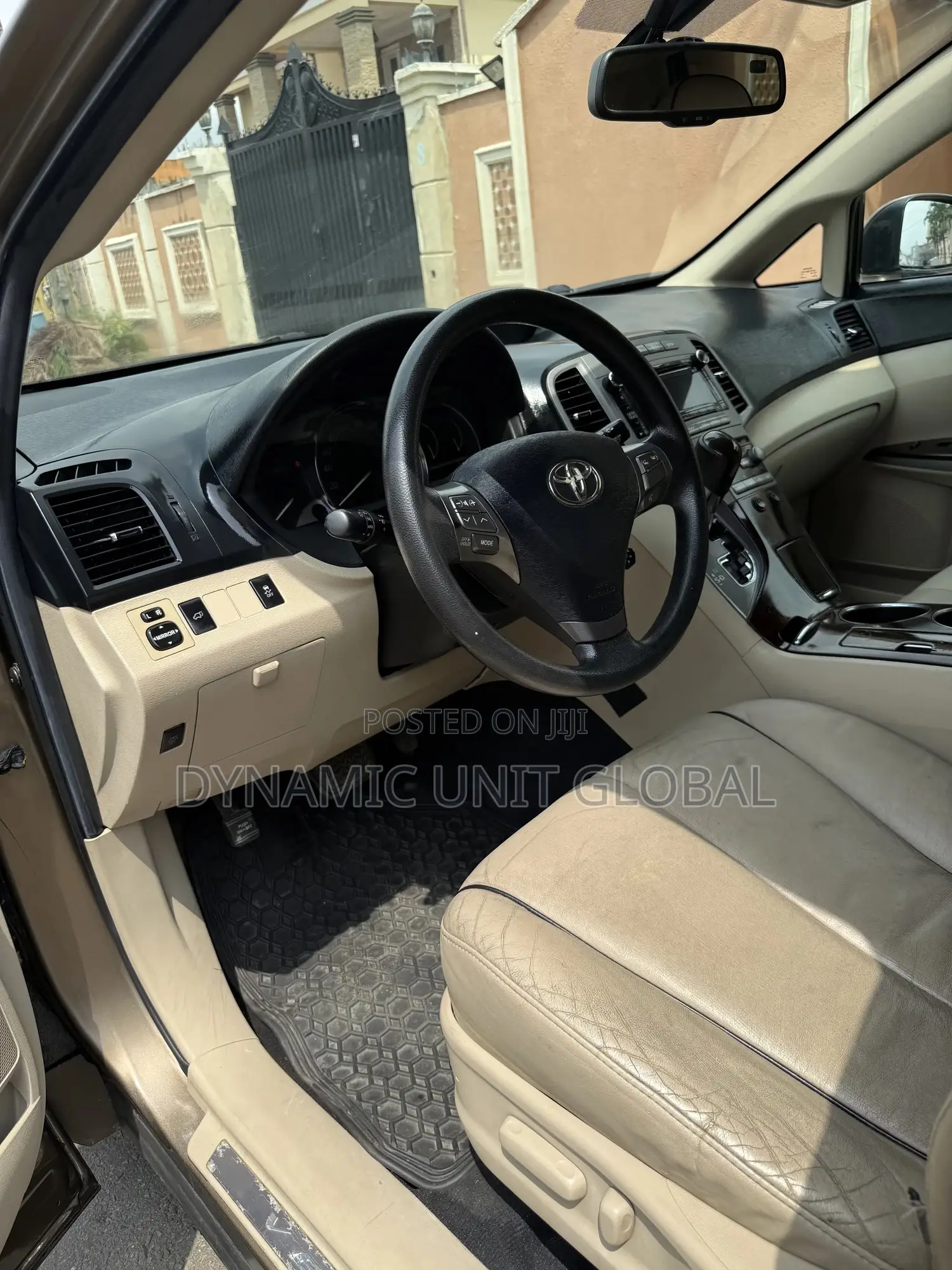 Toyota Venza V6 2011 Brown