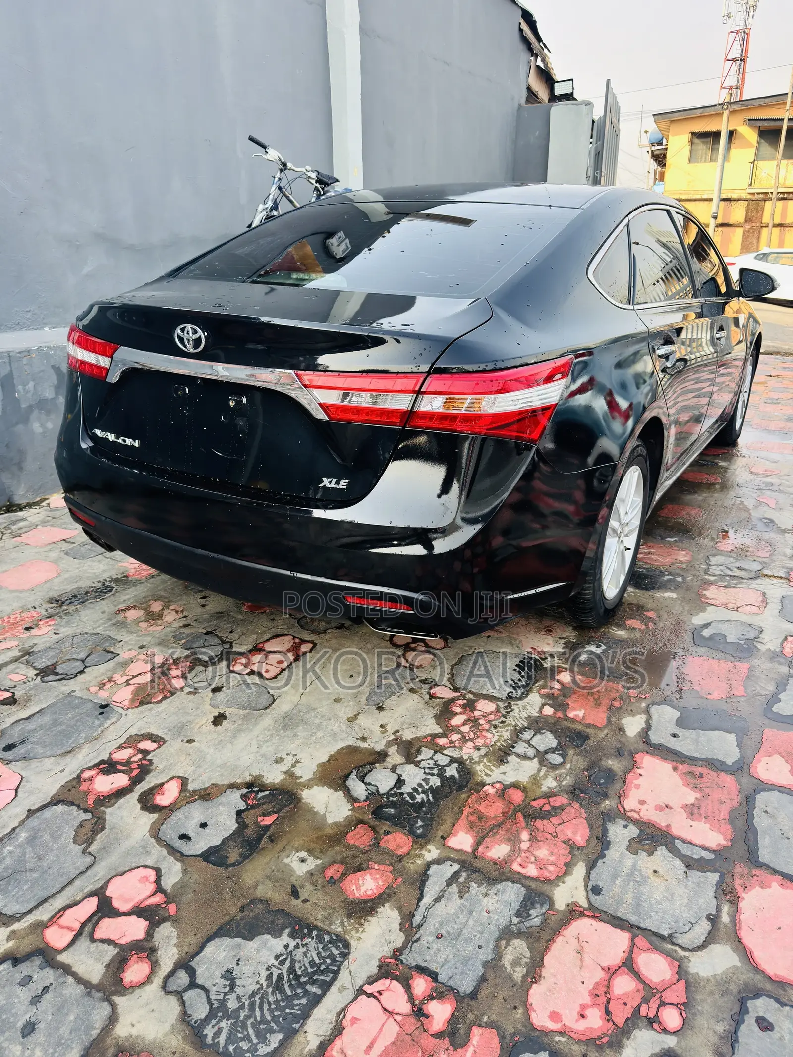 Toyota Avalon XLE 4dr Sedan (3.5L 6cyl 6A) 2014 Black