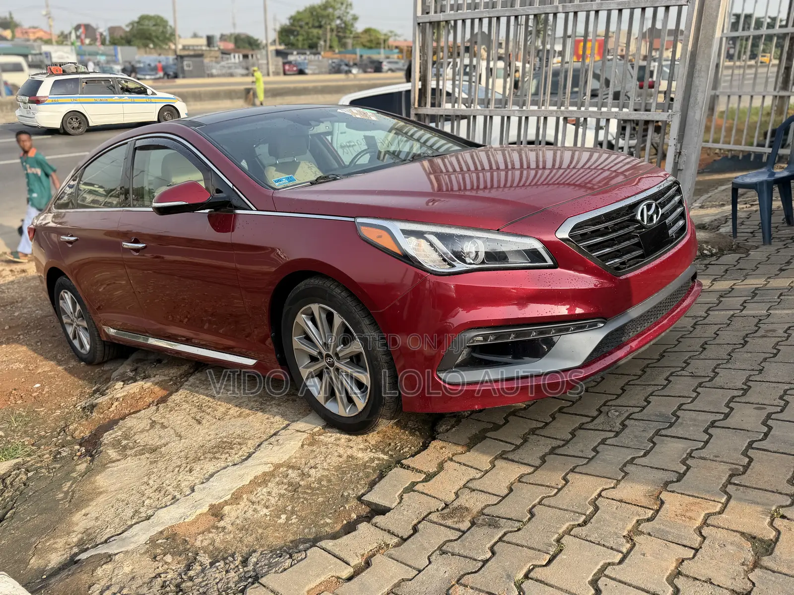 Hyundai Sonata Limited Sedan FWD (2.4L 4cyl 6A) 2016 Red