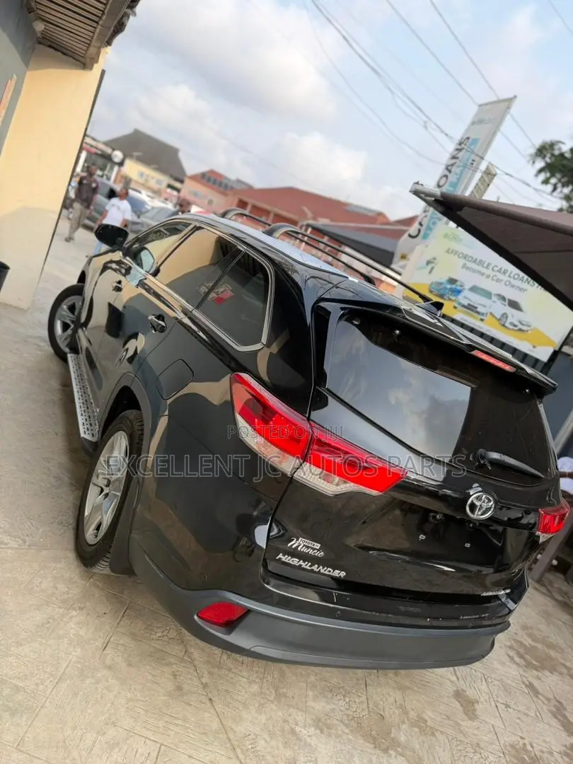 Toyota Highlander 2015 Black