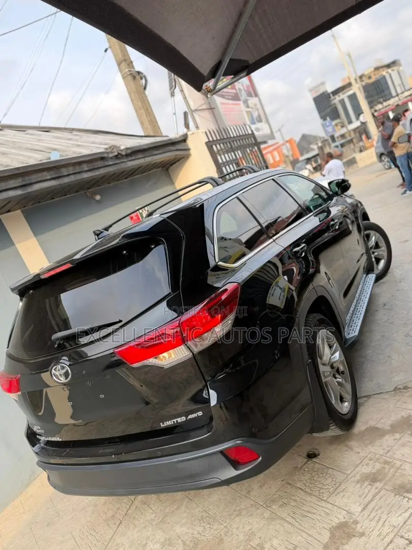 Toyota Highlander 2015 Black