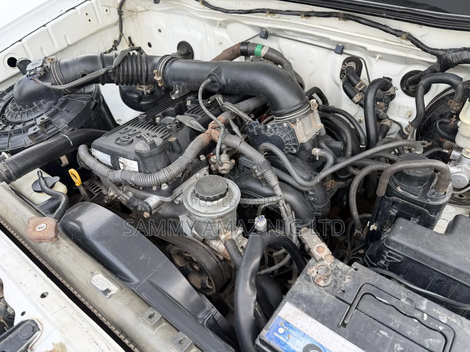 Toyota Hilux 2013 White