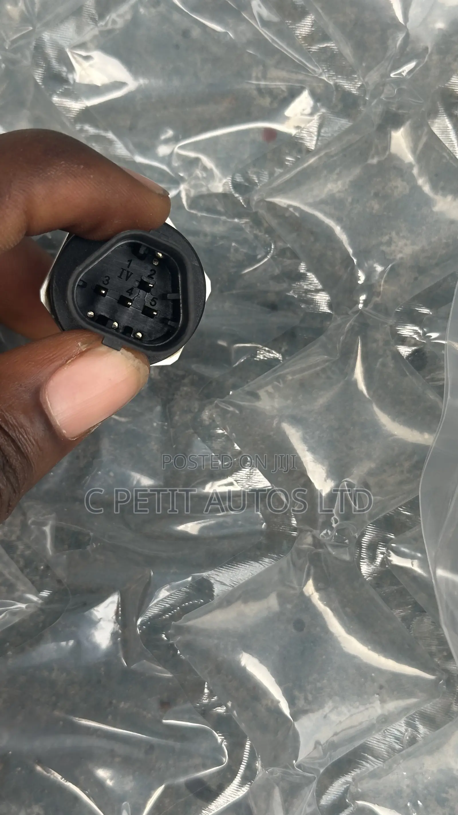 Fuel Rail Sensor Range Rover 2014 Petrol