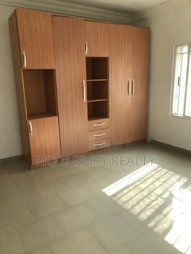 3bdrm Apartment in Ikate for sale