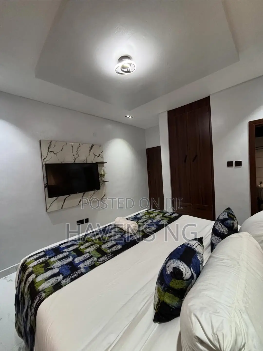 Book This Stunning 1-Bedroom and Studio Apartments Now!
