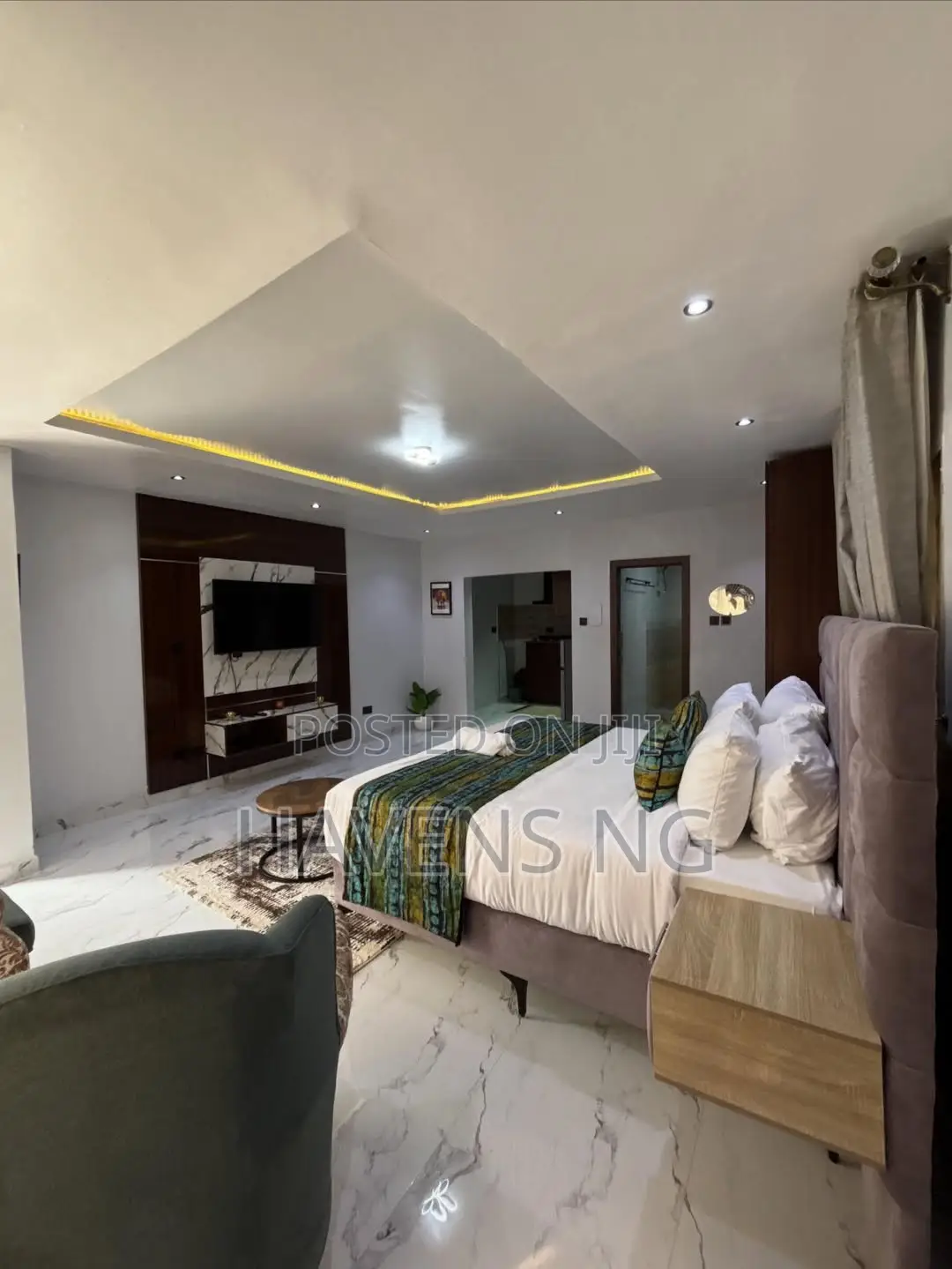 Book This Stunning 1-Bedroom and Studio Apartments Now!