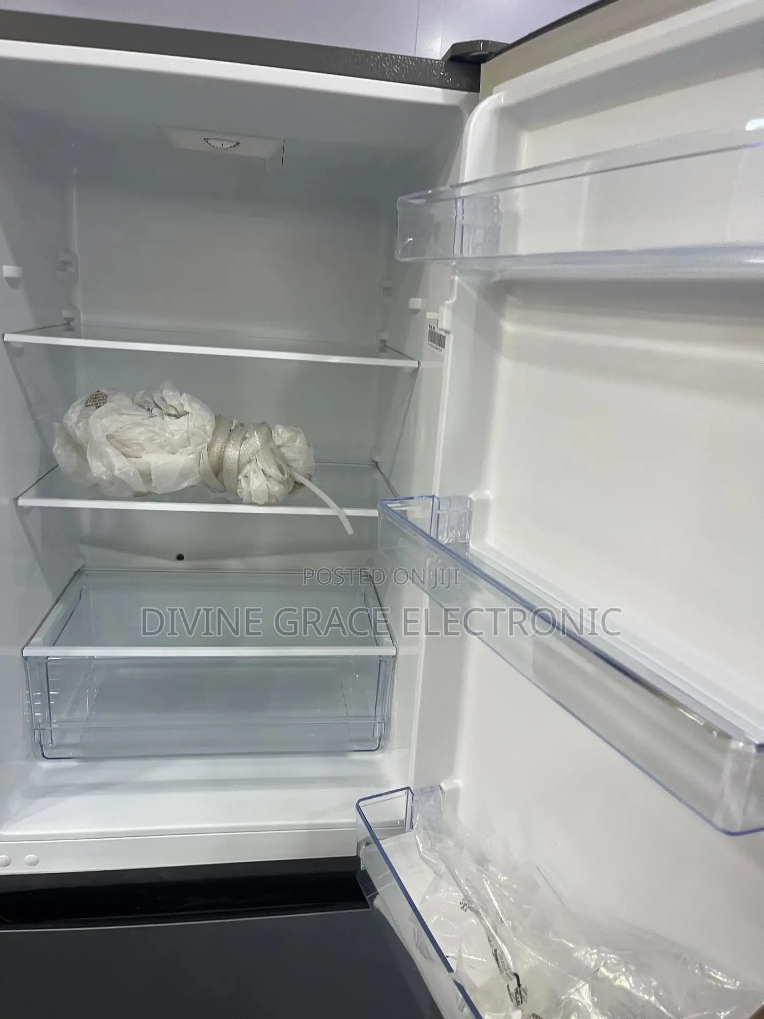 Brand New 265litres Hisense Double Door Ref/229dcb