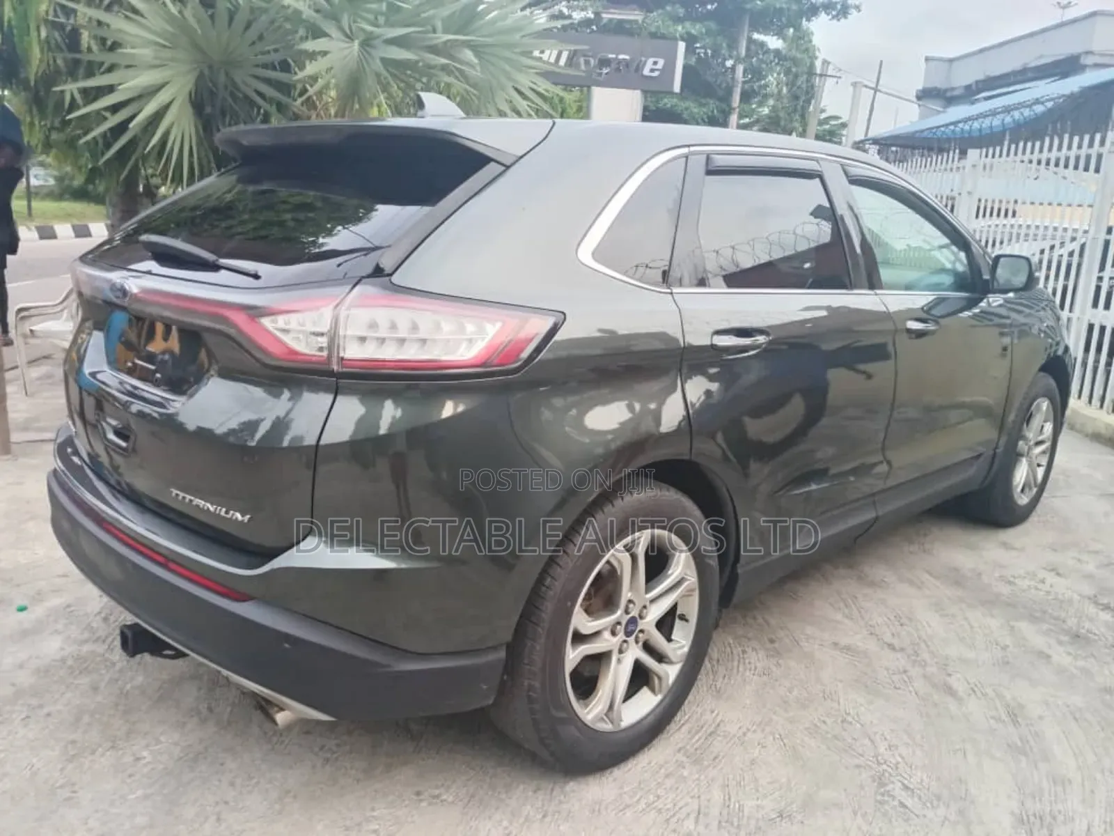 Ford Edge Titanium 4dr SUV AWD (2.0L 4cyl Turbo 6A) 2015 Green