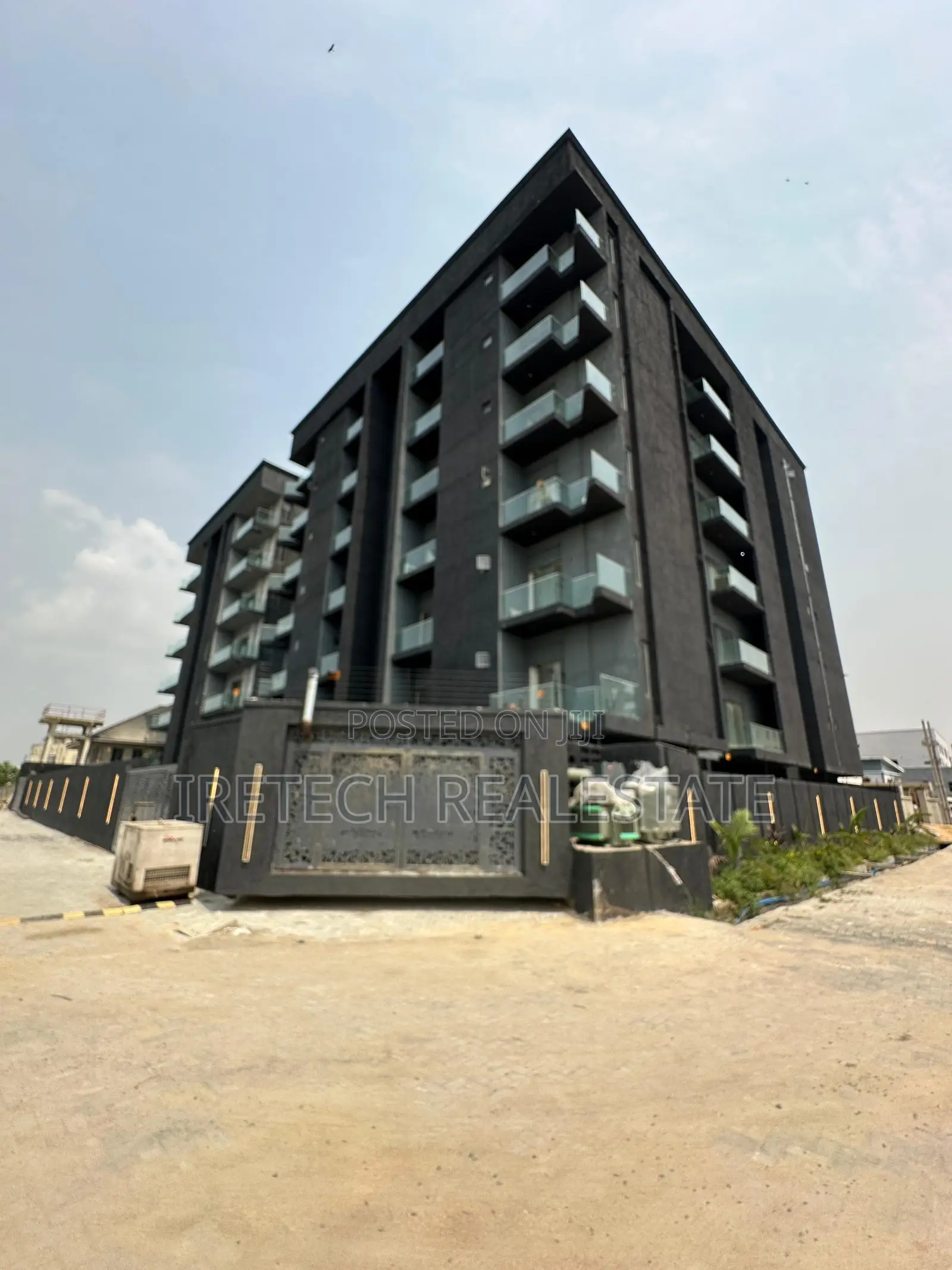 3bdrm Apartment in Ikate Lagos for sale