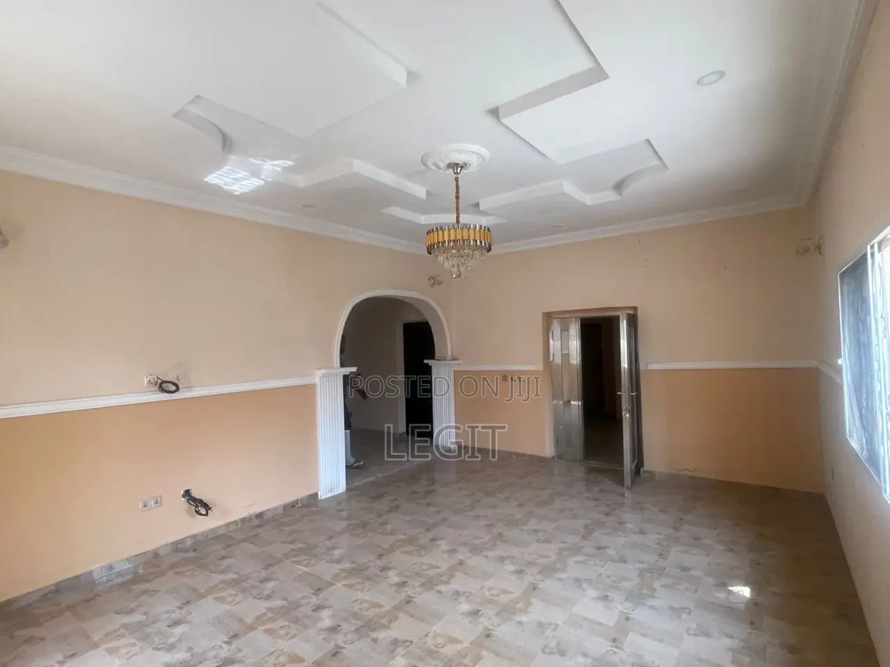 4bdrm Bungalow in Lugbe District for sale