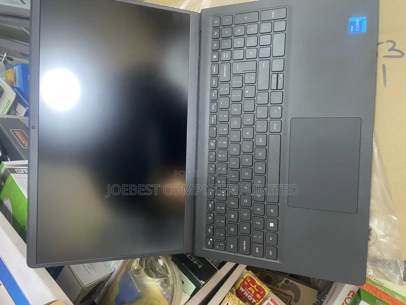 New Laptop Dell Vostro 15 3000 16GB Intel Core i5 SSD 512GB