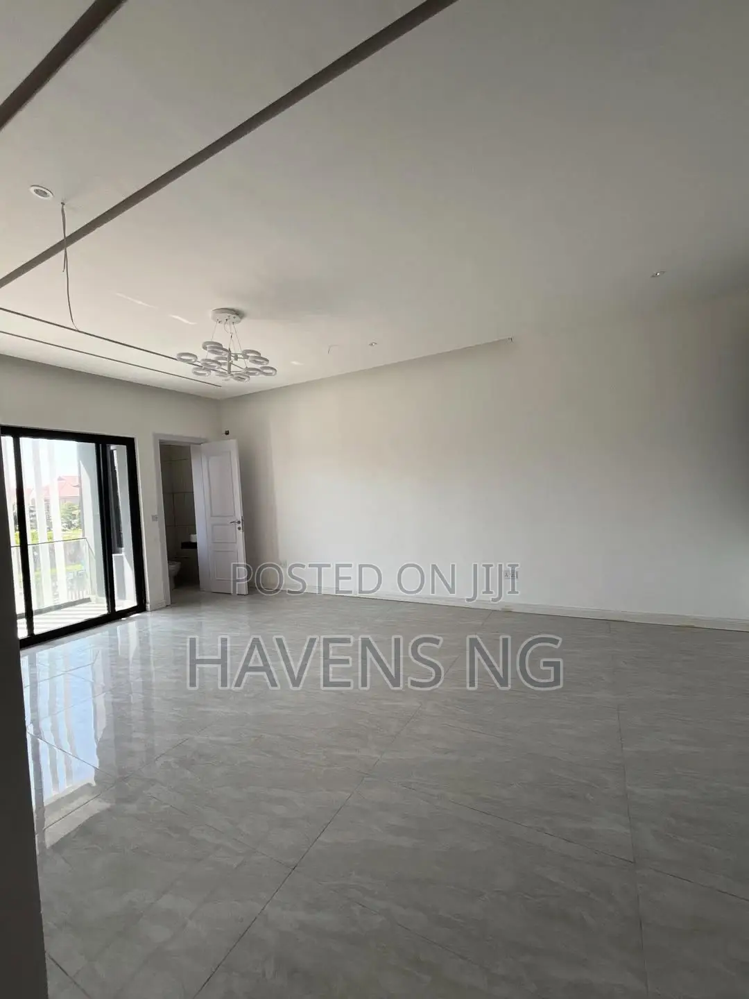 2bdrm Apartment in Lekki Phase 1 for sale