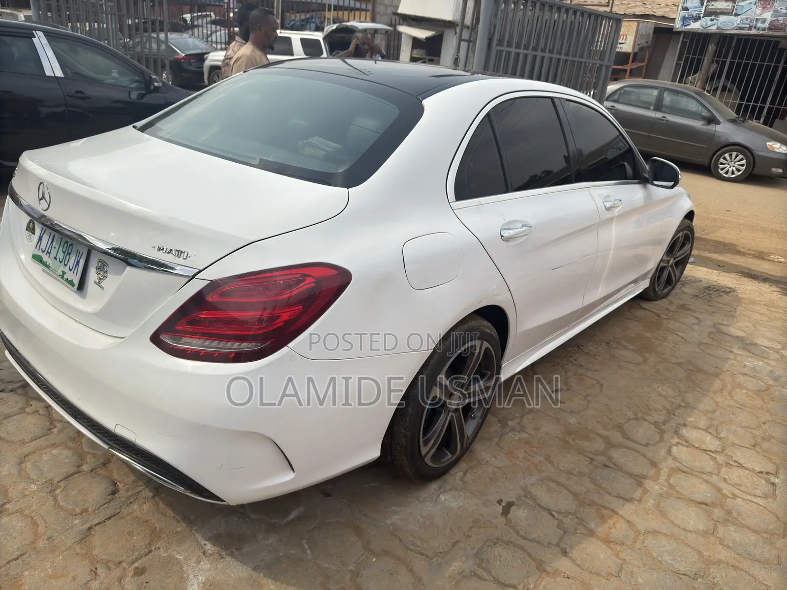 Mercedes-Benz C300 Base Sedan RWD (2.0L 4cyl 7A) 2016 White