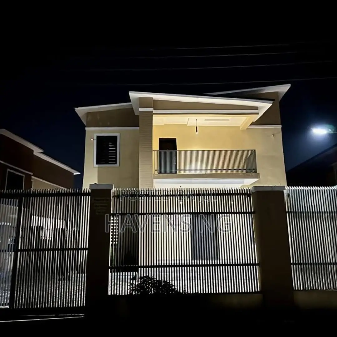 Furnished 5bdrm Duplex in S&T Estate, Jericho for sale
