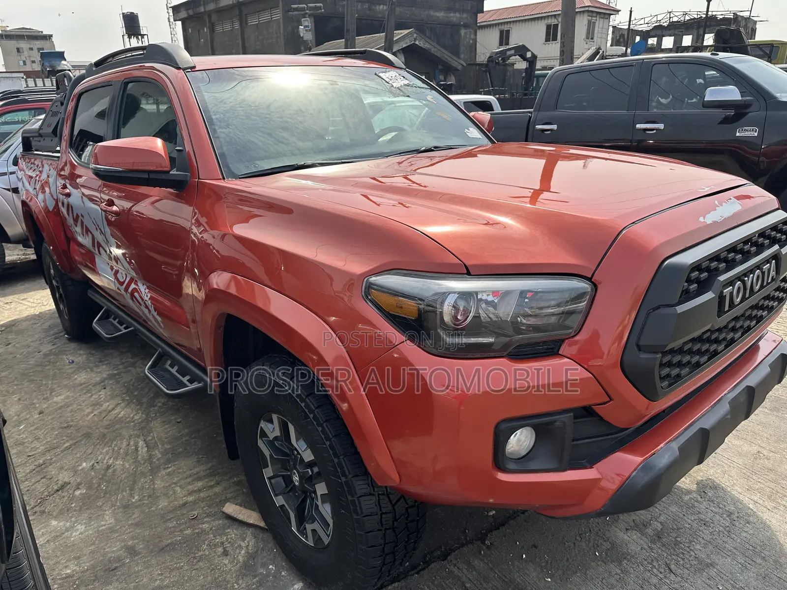 Toyota Tacoma SR5 2018 Orange