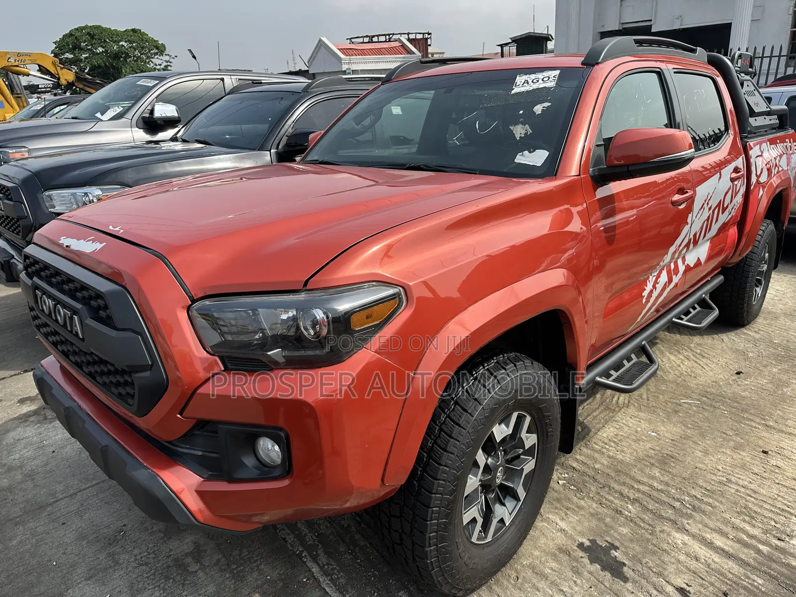Toyota Tacoma SR5 2018 Orange