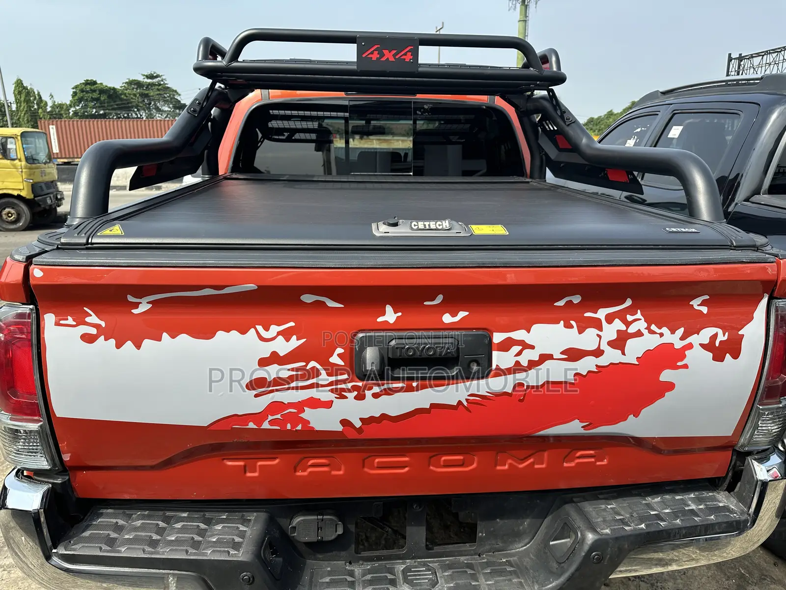 Toyota Tacoma SR5 2018 Orange