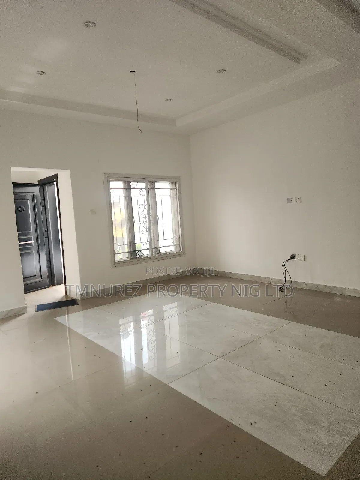 3bdrm Duplex in Chevron for rent