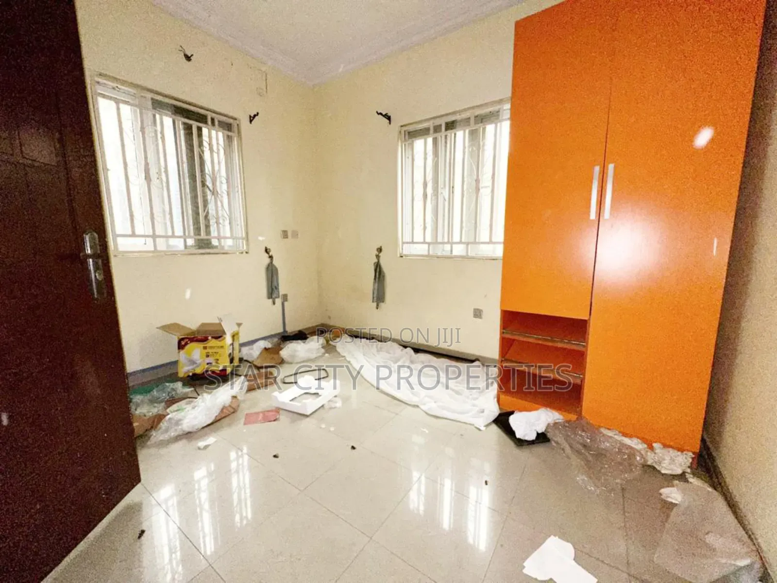 3bdrm Apartment in Magodo Phase 1 for rent