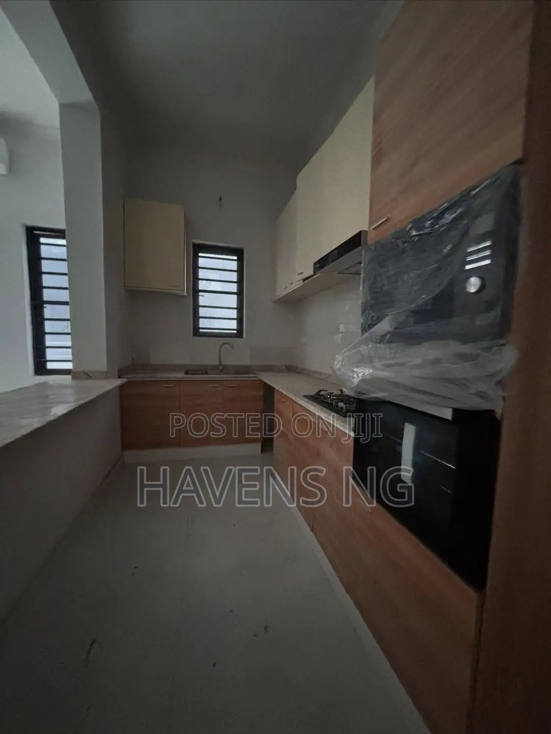 2bdrm Apartment in Lekki Phase 1 for sale