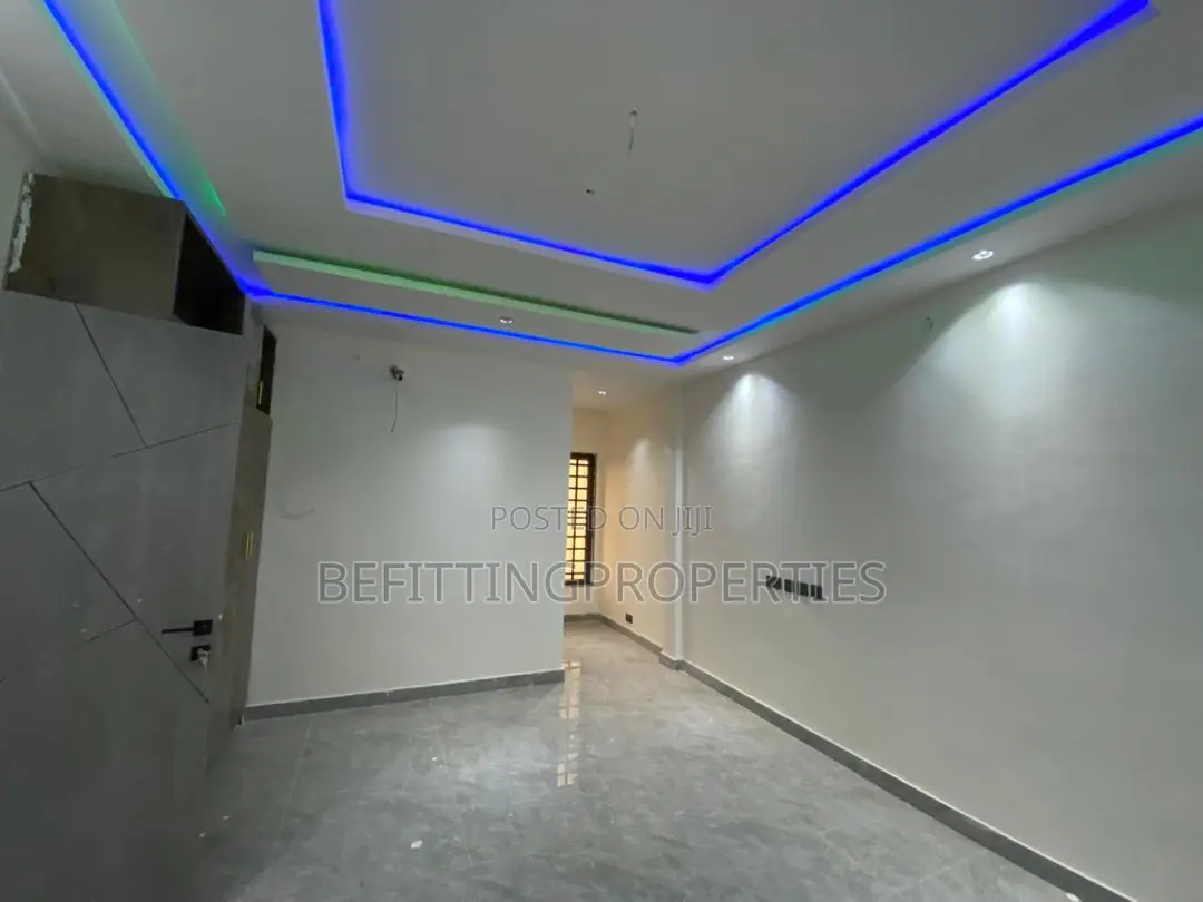 4bdrm Duplex in Ikeja for rent