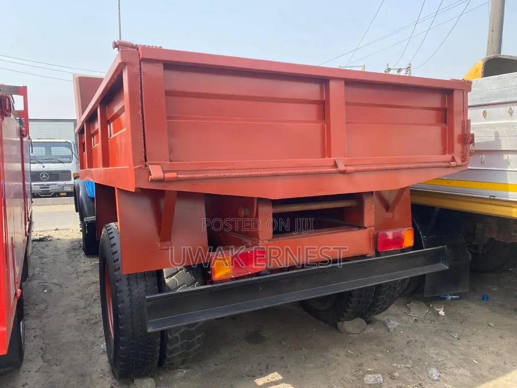 Tipper Truck
