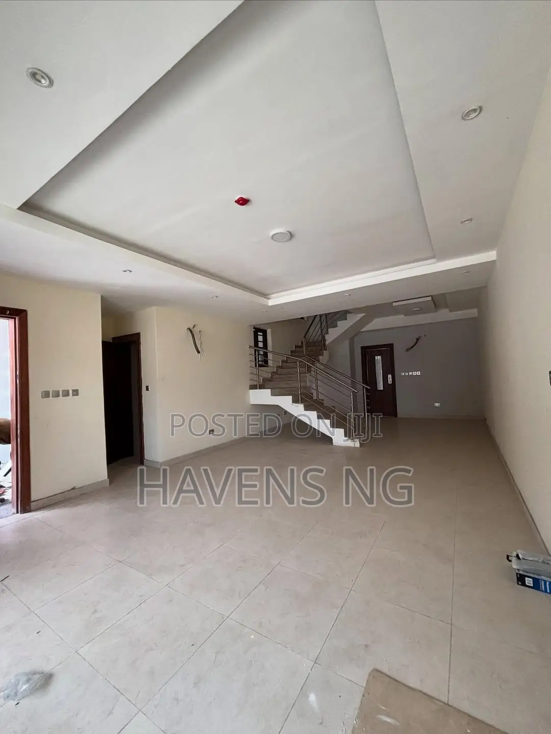 4bdrm House in Lekki Phase 1 for sale